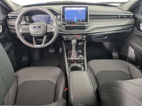 Certified 2026 Jeep Compass Trailhawk w/ Sun, Sound & Navigation Group AWD/4WD image 26