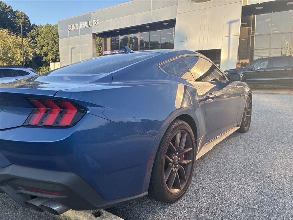 Used 2024 Ford Mustang GT Premium RWD image 3