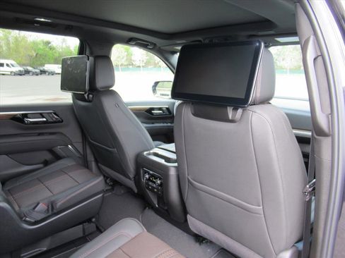 New 2026 Chevrolet Tahoe High Country AWD/4WD image 12