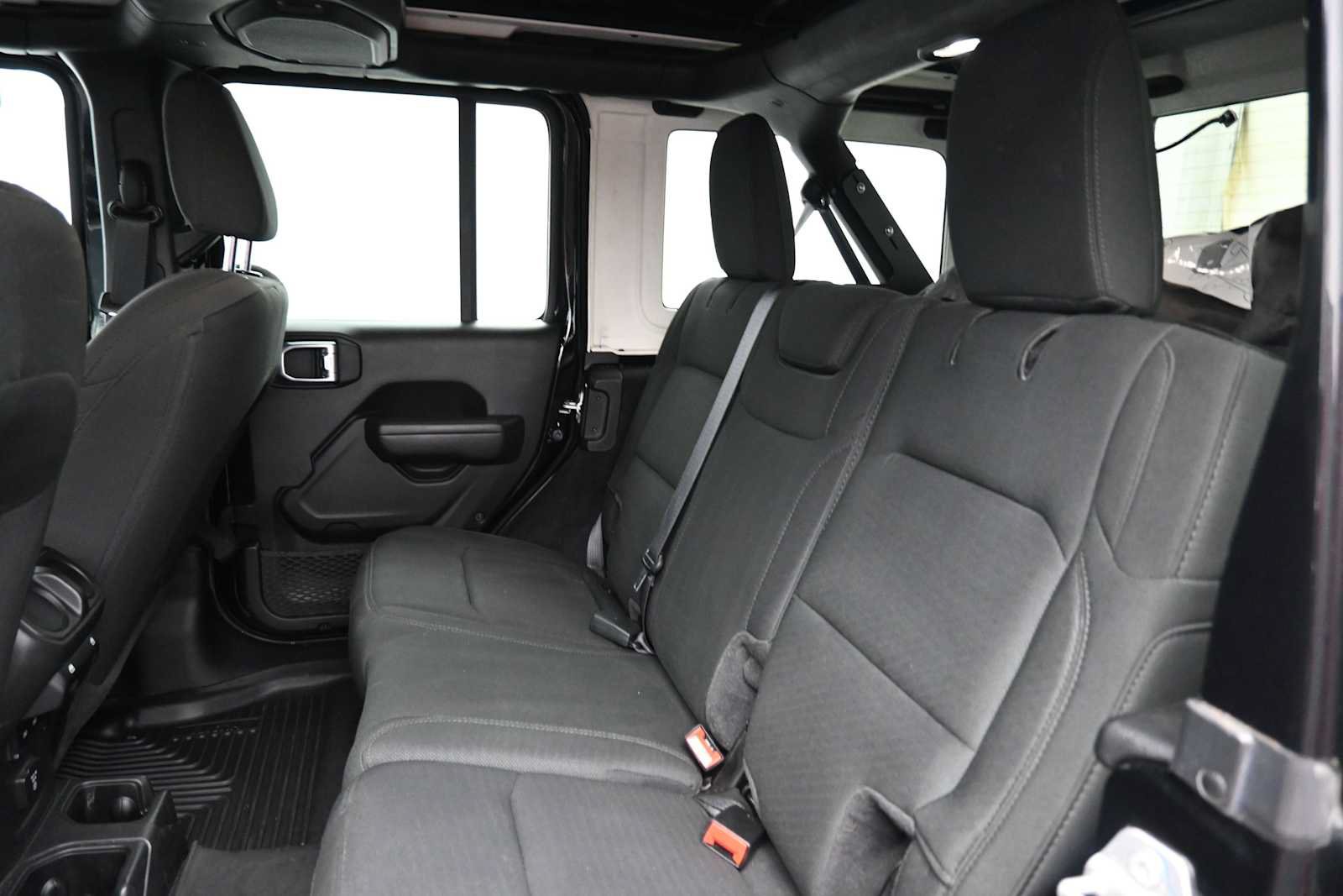 Used 2021 Jeep Wrangler Unlimited Sport AWD/4WD image 13