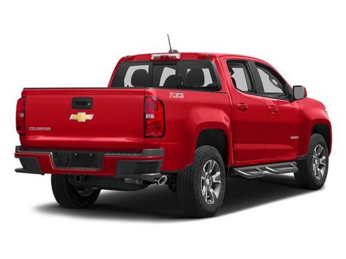 Used 2017 Chevrolet Colorado Z71 AWD/4WD image 2
