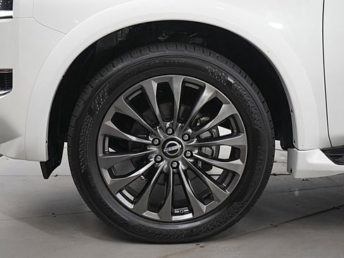 Used 2023 Nissan Armada Platinum w/ Captain's Chairs Package image 33