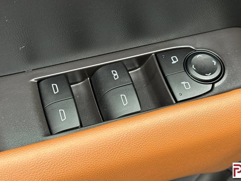 Used 2025 GMC Canyon AT4 AWD/4WD image 12