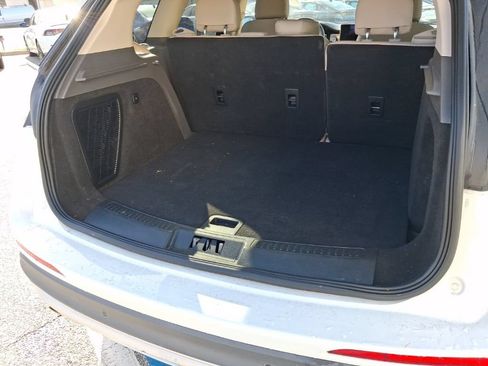 Used 2021 Lincoln Corsair FWD image 10