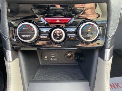 Used 2023 Subaru Forester Limited image 31