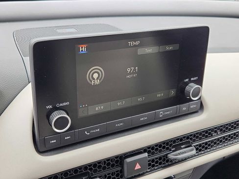 Certified 2023 Honda HR-V LX image 16