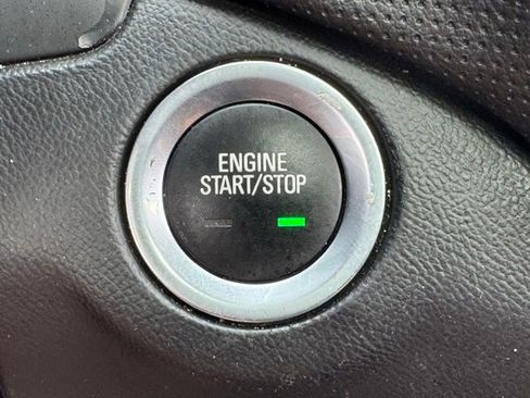 Used 2022 Chevrolet Equinox Premier image 25