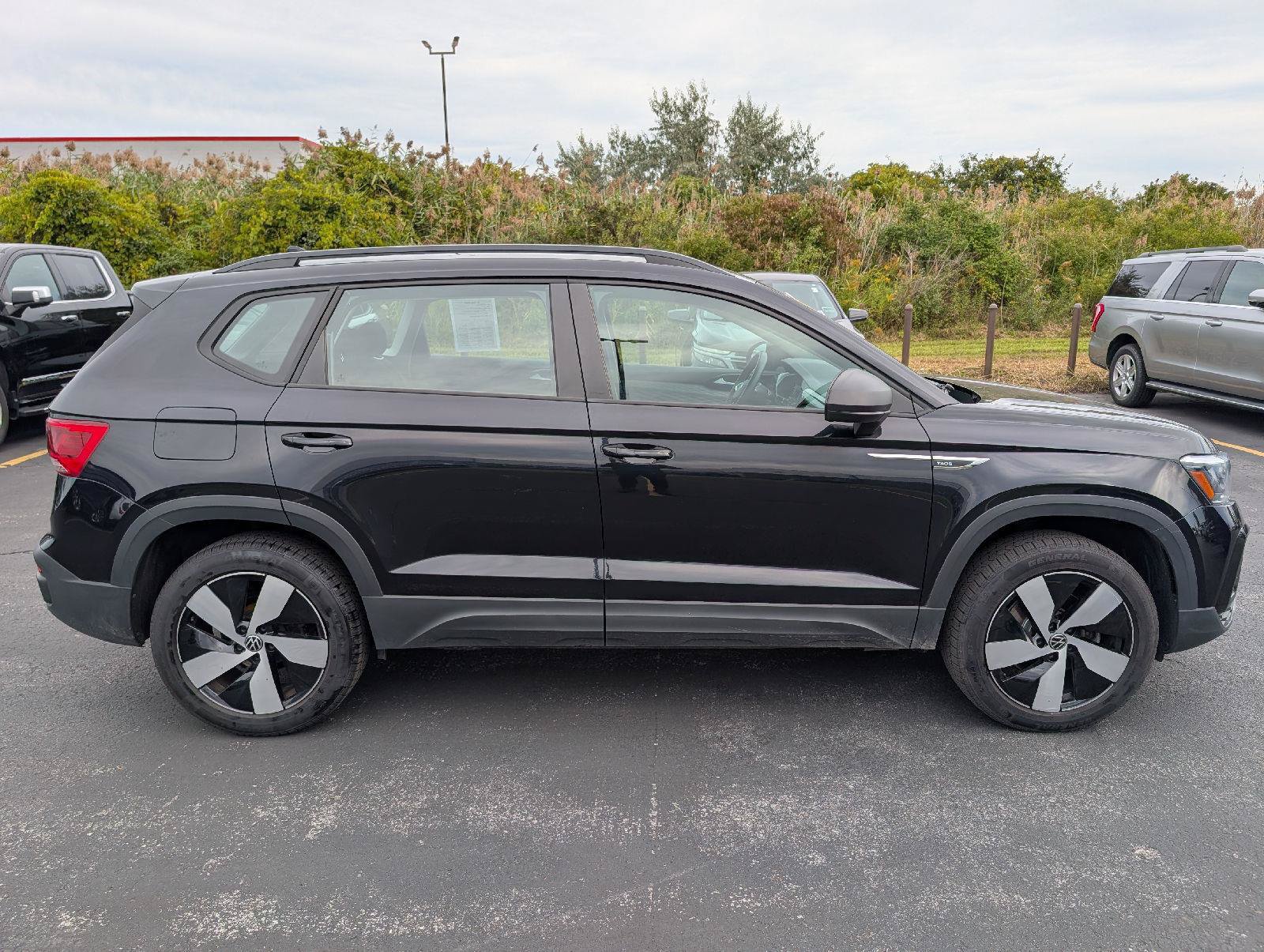Used 2023 Volkswagen Taos S w/ Driver Assistance Package AWD/4WD image 9
