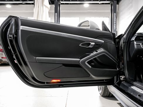 Used 2014 Porsche 911 Targa 4S image 27