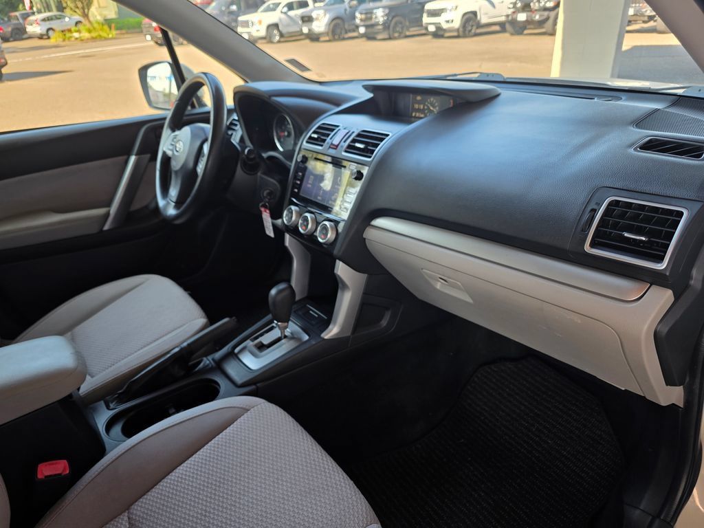 Used 2016 Subaru Forester 2.5i Premium AWD/4WD image 22