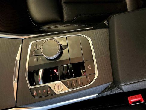 Certified 2025 BMW 330i 330i w/ M Sport Package image 15