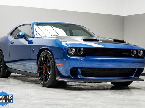 Used 2023 Dodge Challenger SRT Hellcat w/ Driver Convenience Group image 8