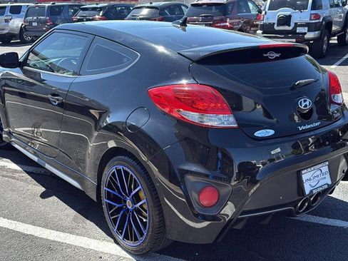 Used 2013 Hyundai Veloster Turbo w/ Ultimate Pkg FWD image 5
