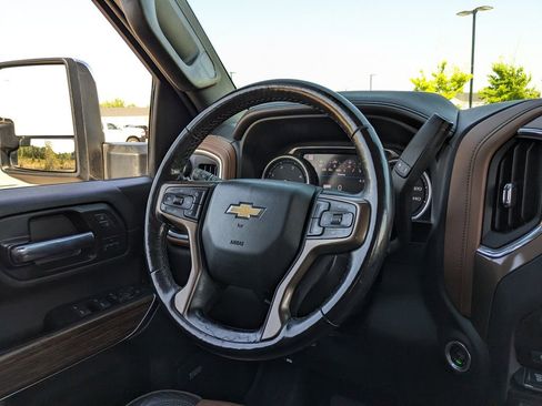 Used 2022 Chevrolet Silverado 3500 High Country AWD/4WD image 34