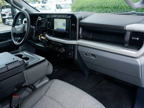 Used 2024 Ford F250 XL w/ STX Appearance Package AWD/4WD image 33