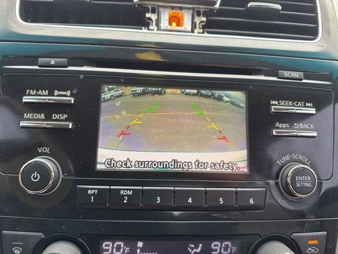 Used 2015 Nissan Altima 2.5 SV image 17