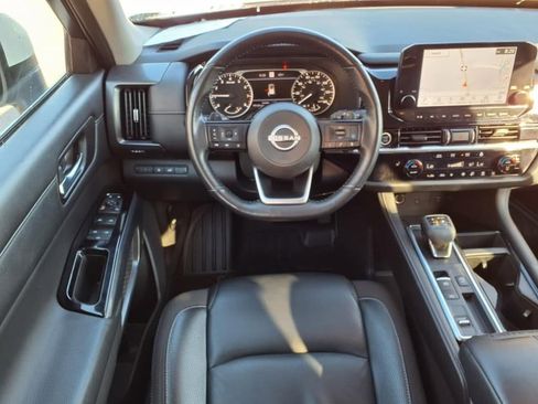 Used 2023 Nissan Pathfinder SL w/ Lighting Package (N92) image 13