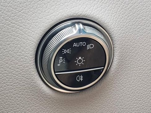 Used 2025 Mercedes-Benz GLC 300 GLC 300 image 29