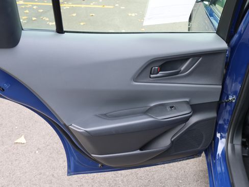 Certified 2025 Toyota Prius LE FWD image 14