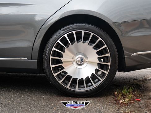 Used 2018 Mercedes-Benz S 560 4MATIC Sedan w/ Premium Package image 12