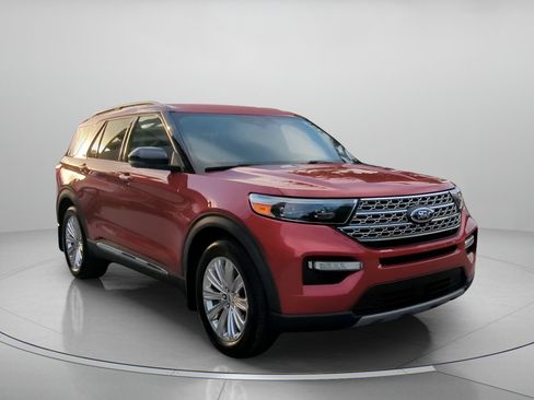 Certified 2022 Ford Explorer Limited w/ Equipment Group 301A RWD image 2