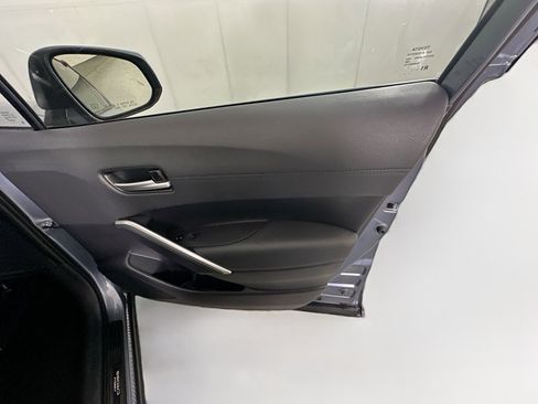 Used 2024 Toyota Corolla Cross XLE image 33