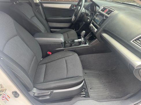 Used 2017 Subaru Outback 2.5i Premium image 13