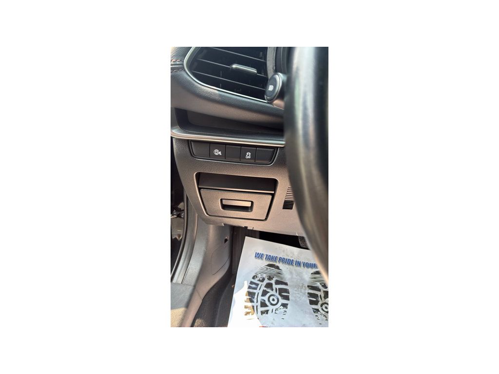 Used 2024 MAZDA MAZDA3 s FWD image 14