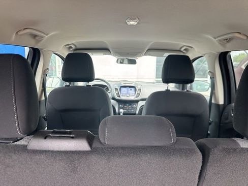 Used 2017 Ford Escape SE w/ Equipment Group 201A FWD image 14