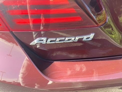 Used 2017 Honda Accord Sport image 14