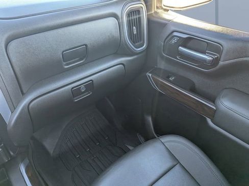 Used 2021 GMC Sierra 1500 SLT w/ SLT Premium Package image 18