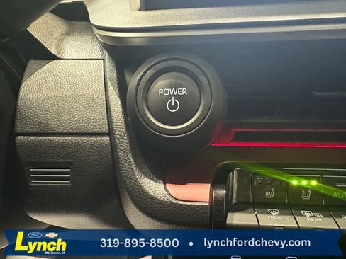 Used 2023 Toyota Prius Prime Premium FWD image 17