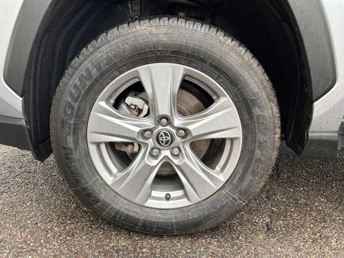 Used 2025 Toyota RAV4 XLE image 28