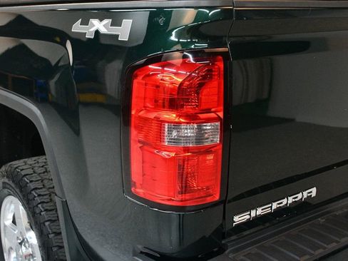 Used 2015 GMC Sierra 2500 Denali w/ Duramax Plus Package image 10