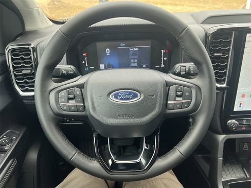 New 2025 Ford Ranger XLT w/ Technology Package image 9