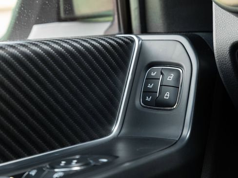 Used 2025 Ford F150 Raptor image 19