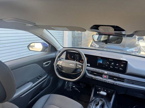 Used 2025 Kia K4 LXS image 34