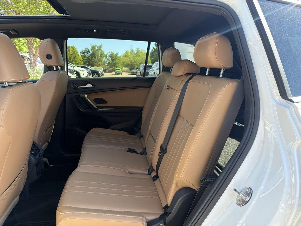 Used 2024 Volkswagen Tiguan SE R-Line w/ MDO Package, Two-Row AWD/4WD image 18