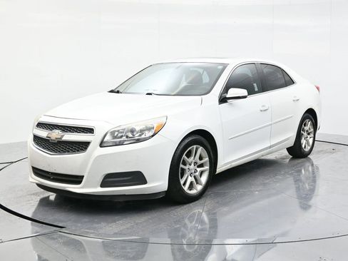 Used 2013 Chevrolet Malibu LT w/ Power Convenience Package image 3