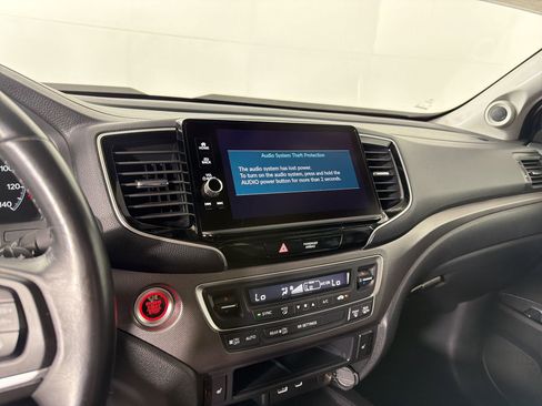 Certified 2024 Honda Ridgeline RTL image 23