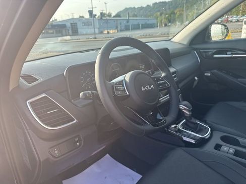 New 2026 Kia Seltos SX w/ SX Sunroof Package AWD/4WD image 25