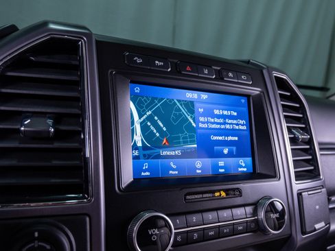 Used 2021 Ford Expedition Platinum AWD/4WD image 26