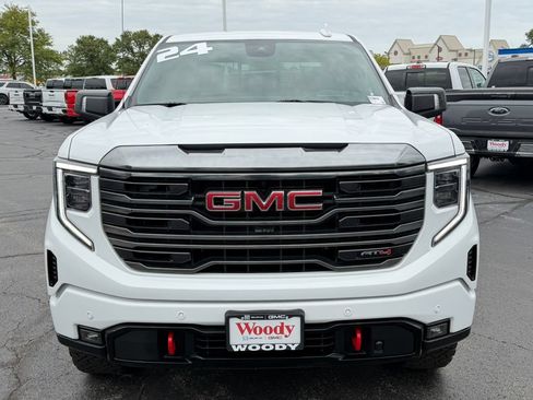 Certified 2024 GMC Sierra 1500 AT4 w/ Technology Package AWD/4WD image 19