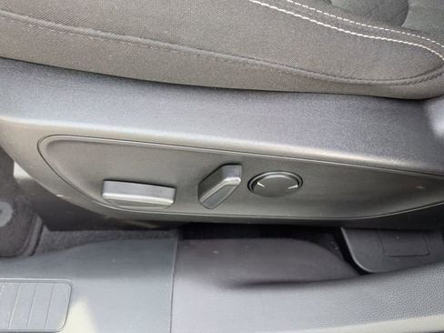 Certified 2023 Ford Escape Active AWD/4WD image 21