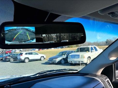 Used 2020 RAM 1500 Tradesman w/ Chrome Appearance Group image 15