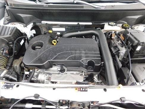 Used 2024 GMC Terrain SLE FWD image 30