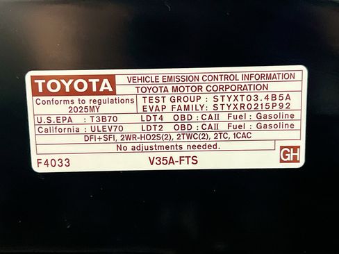 Used 2025 Toyota Tundra SR5 AWD/4WD image 20
