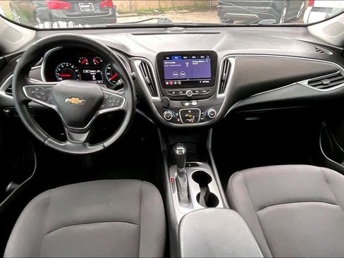 Used 2020 Chevrolet Malibu RS FWD image 15