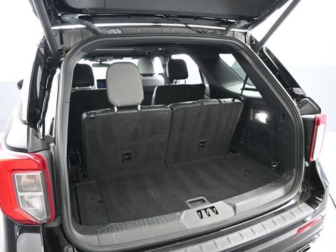 Used 2022 Ford Explorer ST w/ Equipment Group 401A AWD/4WD image 26