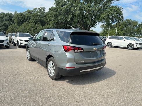Used 2023 Chevrolet Equinox LT w/ Driver Convenience Package image 4